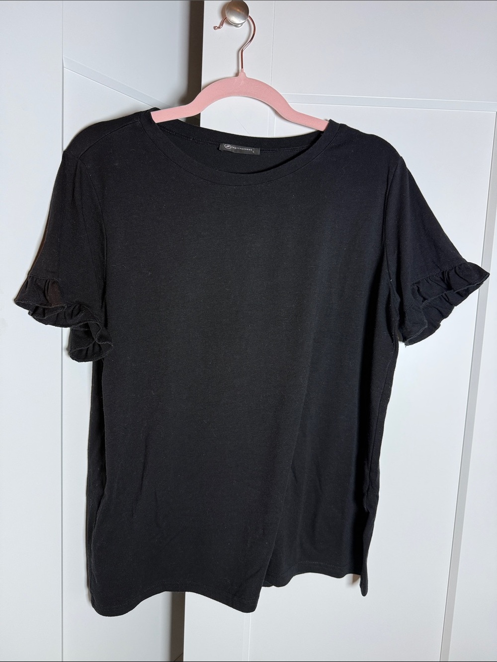 Women's Black Ruffle Sleeve Tee